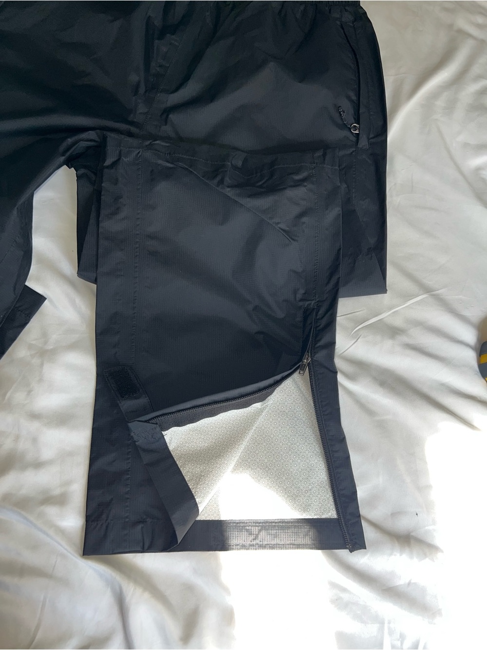 NWT The North Face women’s Black Lightweight Track Pants - Picture 10 of 13